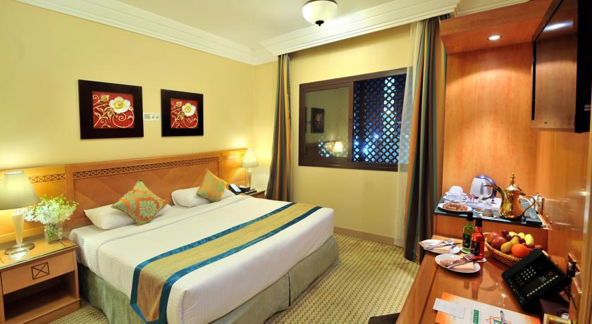 Golden Tulip Al-Zahabi Hotel Medina Exterior photo
